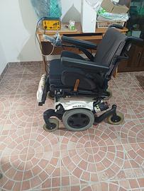 Sedia a rotelle elettrica