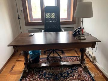 scrivania d'epoca in noce