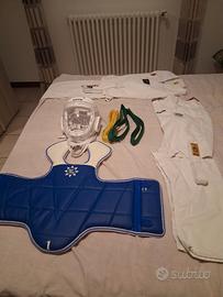 Completo per taekwondo