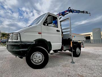 Iveco daily 40/10 4x4 gru (300 ore) radiocomando