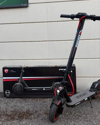 Monopattino Ducati PRO-II Plus