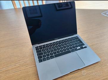 Macbook air M1 8/256 13”