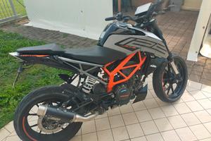 Moto KTM Duke 125