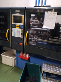 Operaio meccanico, stampaggio plastiche