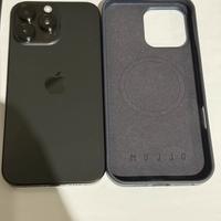 Cover  in PELLE  BLU Mujjo Apple iPhone 16 Pro Max