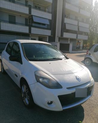Renault Clio 2011 3 1.5 dci 
