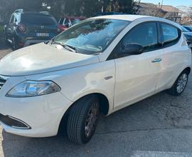 Lancia Ypsilon 1.2 69 CV Unyca 5 porte