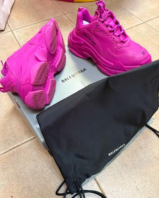 Balenciaga triple S fucsia numero 37