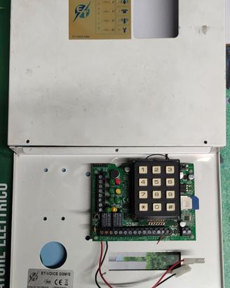 Combinatore/Attuatore telefonico GSM
