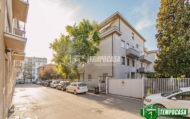 BILOCALE AMPIO CON BOX E CANTINA