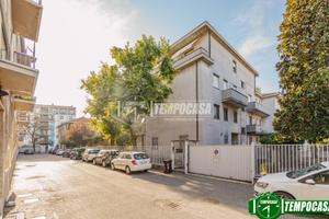 BILOCALE AMPIO CON BOX E CANTINA