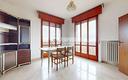appartamento-in-centro-a-tole-con-balcone-canti