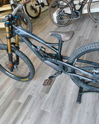YT Industries Tues 2018 Custom freeride 27.5