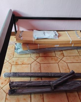 letto matrimoniale Ikea sluttum