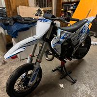 HUSQVARNA TC 125 motard