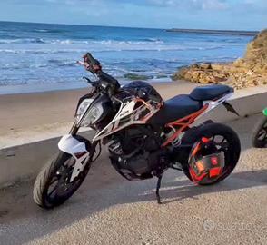 KTM DUKE 125