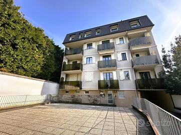 3 LOCALI A VIMERCATE