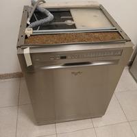 lavastoviglie whirlpool 