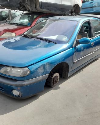 RENAULT LAGUNA 1999