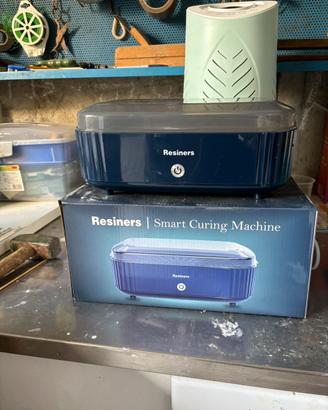 Resin curing machine