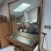 Consolle con specchio dorato in marmo verde alpi