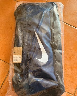 Borsone NIKE nuovo 60L