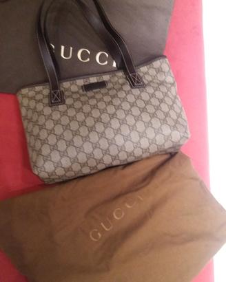 borsa Gucci shopping bag 