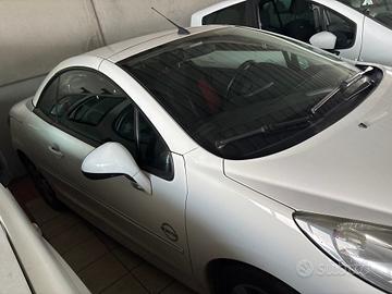 Peugeot 207 1.6 VTi 120CV CC Féline cabrio