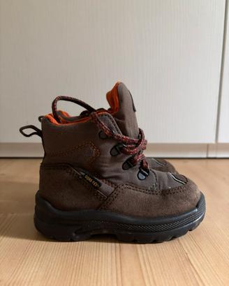 Scarponcini Goretex taglia 22