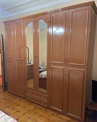 Armadio in legno vintage