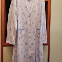 camicia da notte aperta davanti 