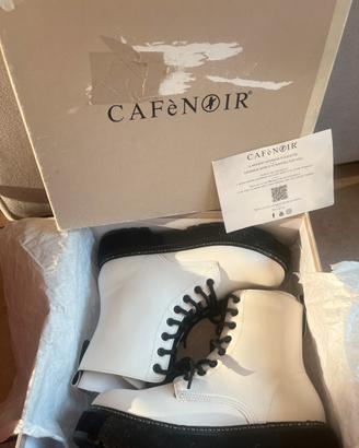 Anfibio platform CafeNoir