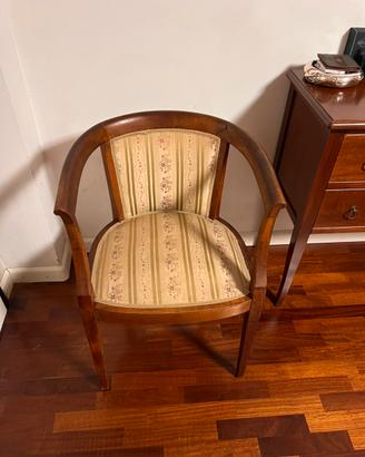 Poltroncina vintage a barile