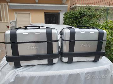 Coppia valigie laterali Givi Trekker 33lt cad.