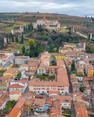4 LOCALI A SOAVE