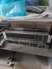 Equalizzatore Behringer DEQ1024