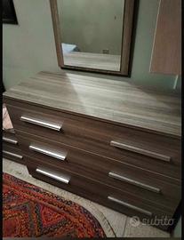 Contenitore letto con compodini e specchio