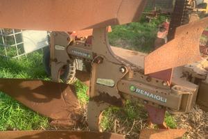 Aratro reversibile Goizin