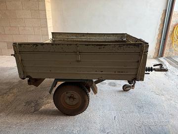 Carrello rimorchio con documenti