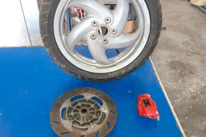 ruota posteriore + dico e pinza Runer 180