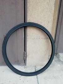 Gomma bicicletta 26 X 1 3/8 (37-590) LAMPA nuova!