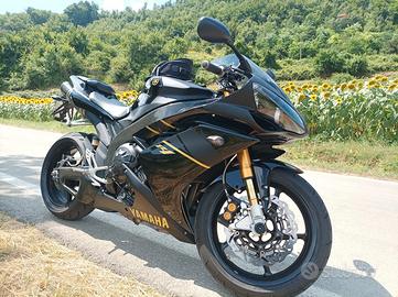 Yamaha YZF R1 - 2008