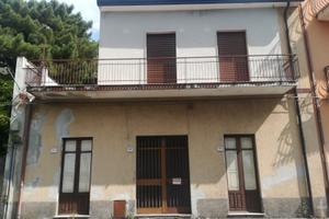 Casa singola 2 appartamenti da ristrutturare