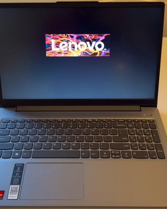Lenovo laptop IdeaPad Slim 3 nuovo