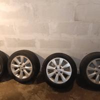 4CERCHI IN LEGA SUZUKI CON GOMME INVERNO185/60/R15