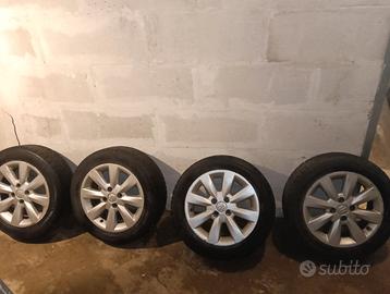 4CERCHI IN LEGA SUZUKI CON GOMME INVERNO185/60/R15