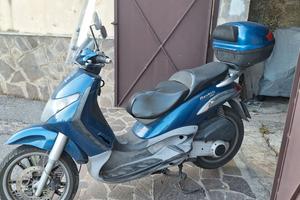 Beverly Piaggio 250 anno 2004
