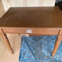 Tavolo in legno
