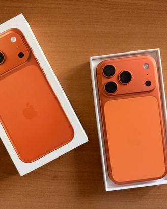 iPhone 17 Pro - Cosmic Orange