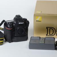 NIKON D5 Corpo - 32900 scatti